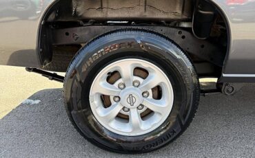 Nissan-hardbody-pickup-1996-custom-34