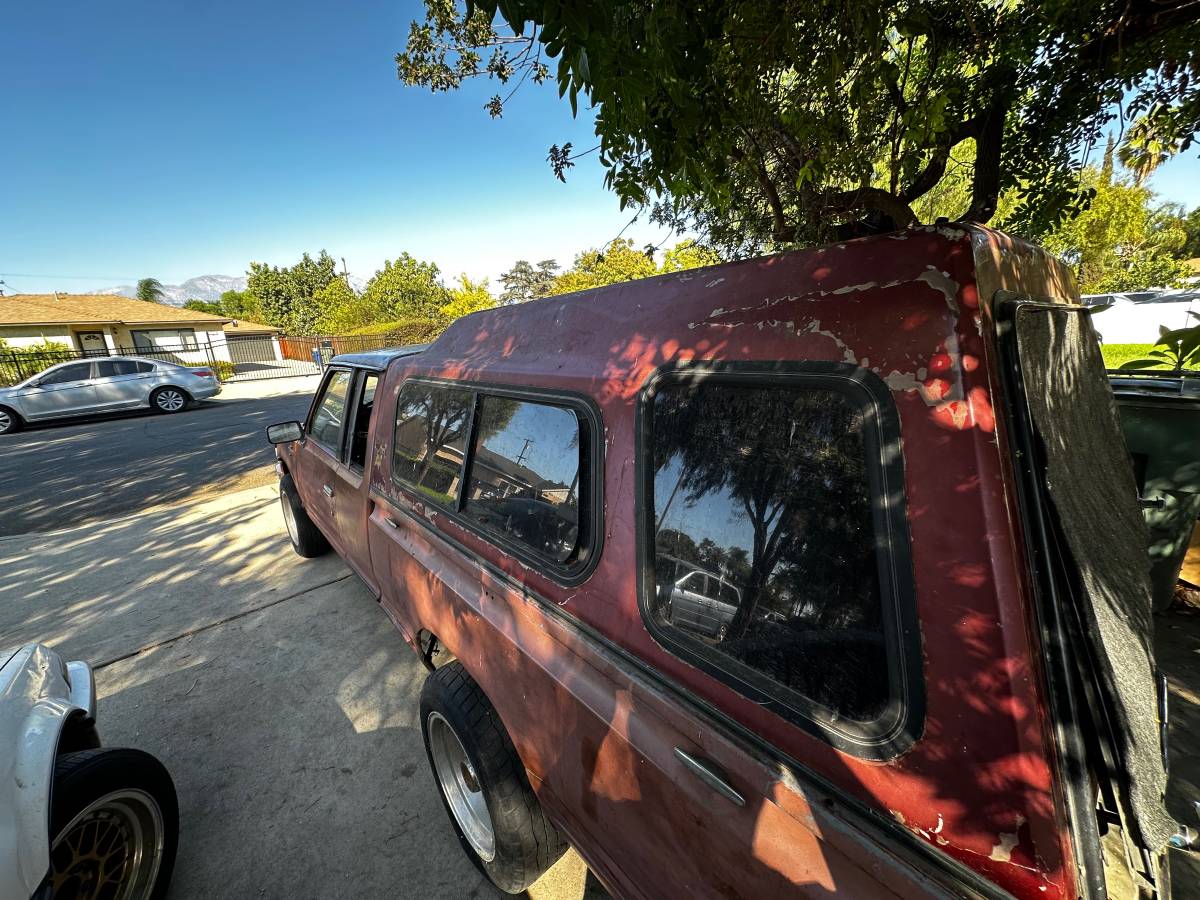 Nissan-hardbody-pickup-king-cab-1984-brown-1