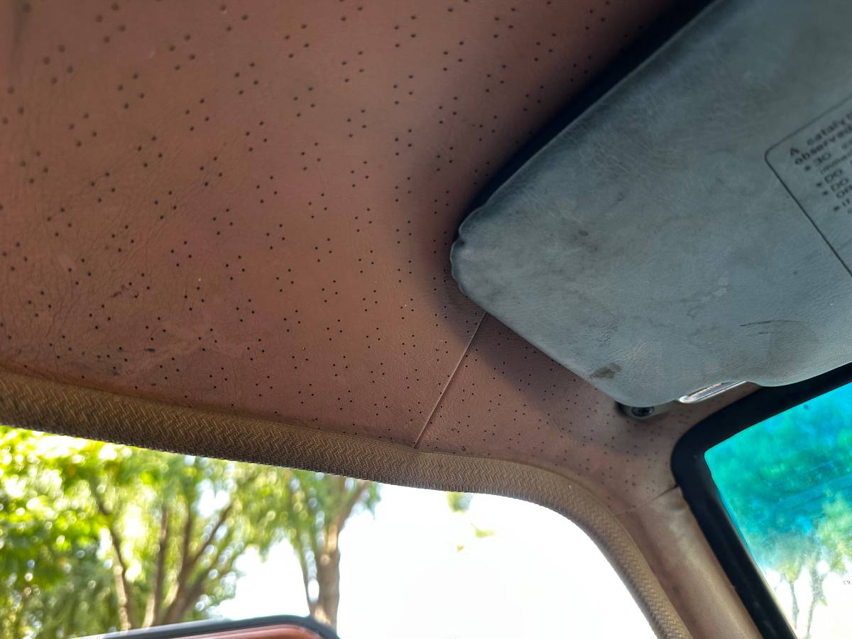 Nissan-hardbody-pickup-king-cab-1984-brown-15