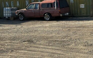 Nissan-hardbody-pickup-king-cab-1984-brown-16