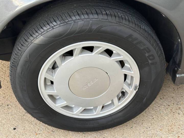 Nissan-maxima-1989-grey-11