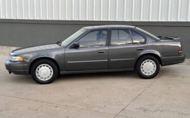 Nissan-maxima-1989-grey-2