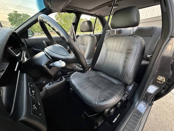 Nissan-maxima-1989-grey-21