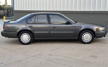 Nissan-maxima-1989-grey-6