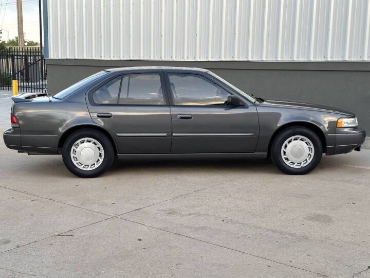 Nissan-maxima-1989-grey-6