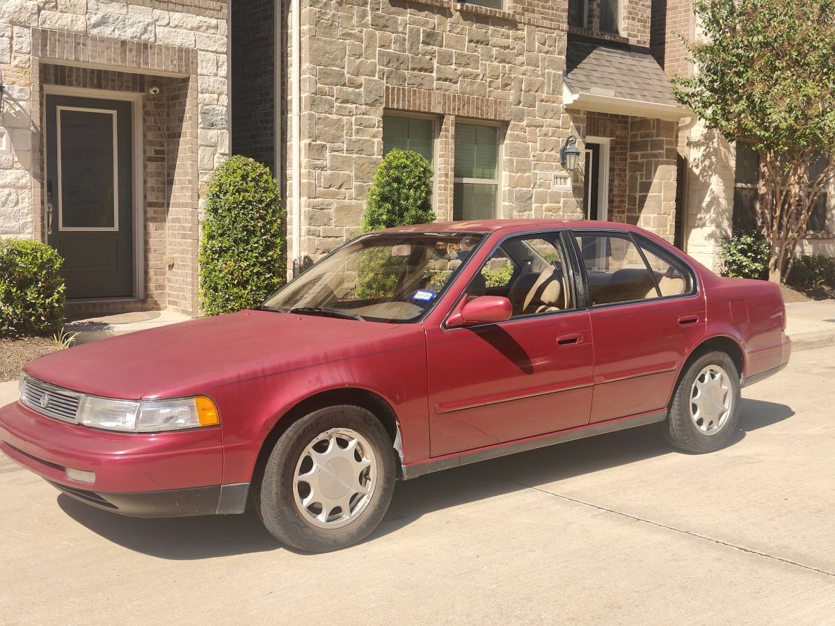 Nissan-maxima-1994-custom-1