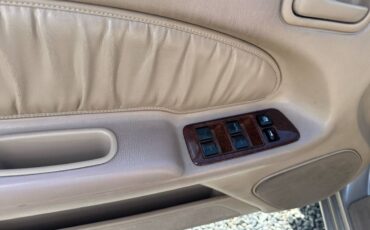 Nissan-maxima-1995-custom-11