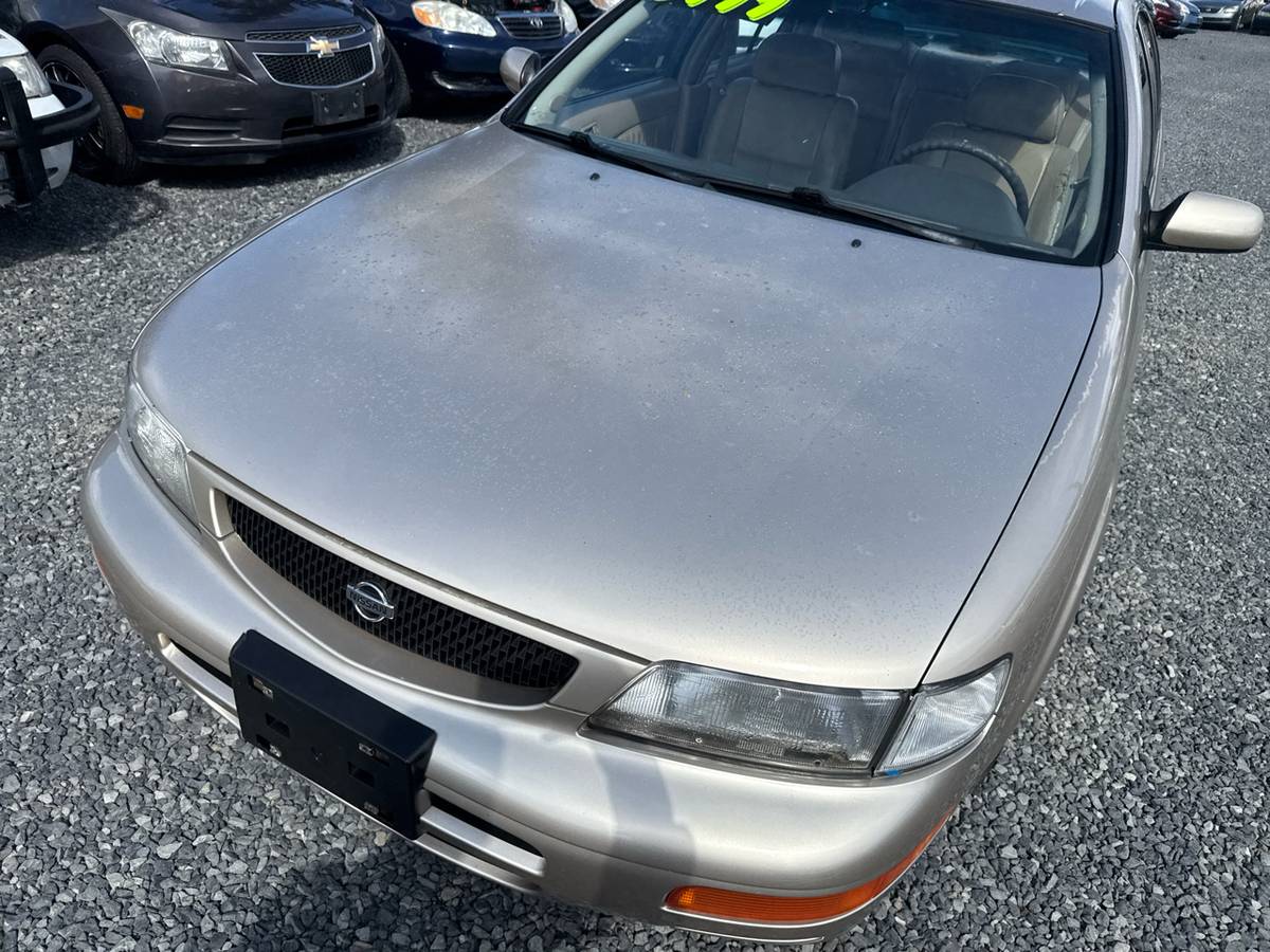 Nissan-maxima-1995-custom-5