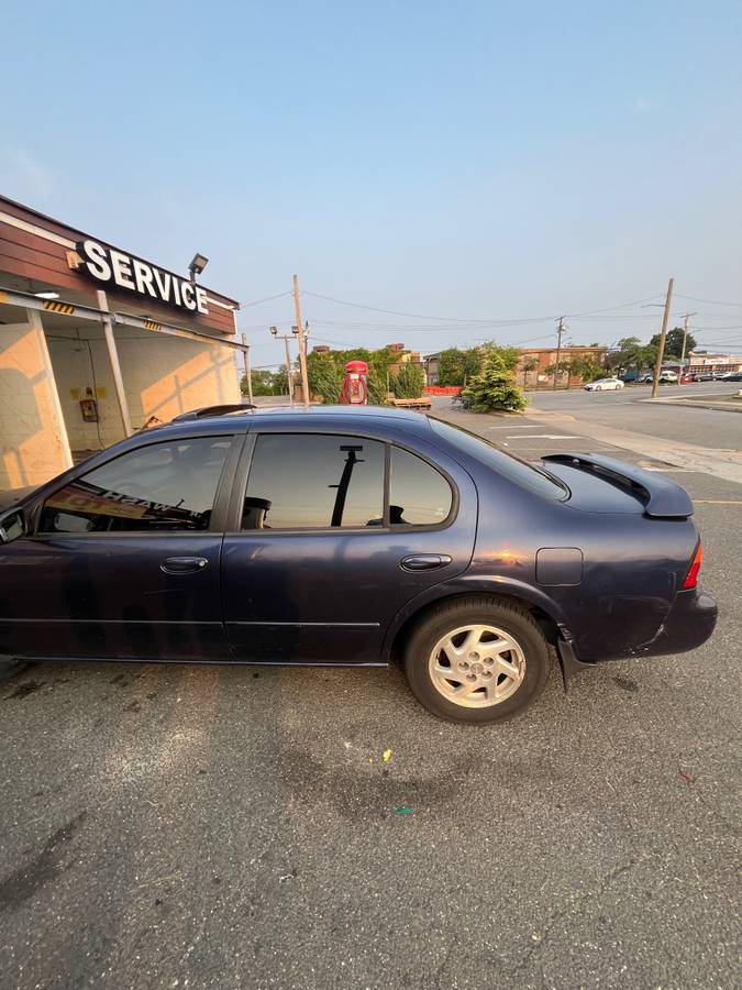 Nissan-maxima-se-1996-blue-2