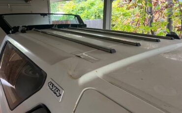 Nissan-pathfinder-1988-white-12