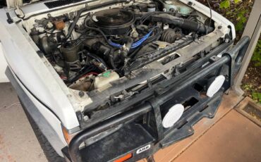 Nissan-pathfinder-1988-white-13
