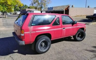Nissan-pathfinder-1989-red-1