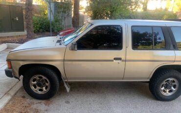 Nissan-pathfinder-1990-1