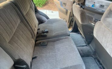 Nissan-pathfinder-1990-16