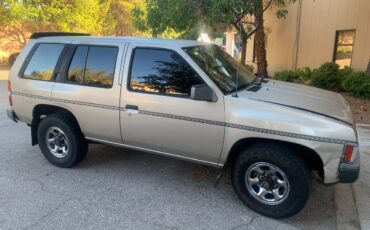 Nissan-pathfinder-1990-4