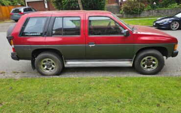Nissan-pathfinder-1991-red-1