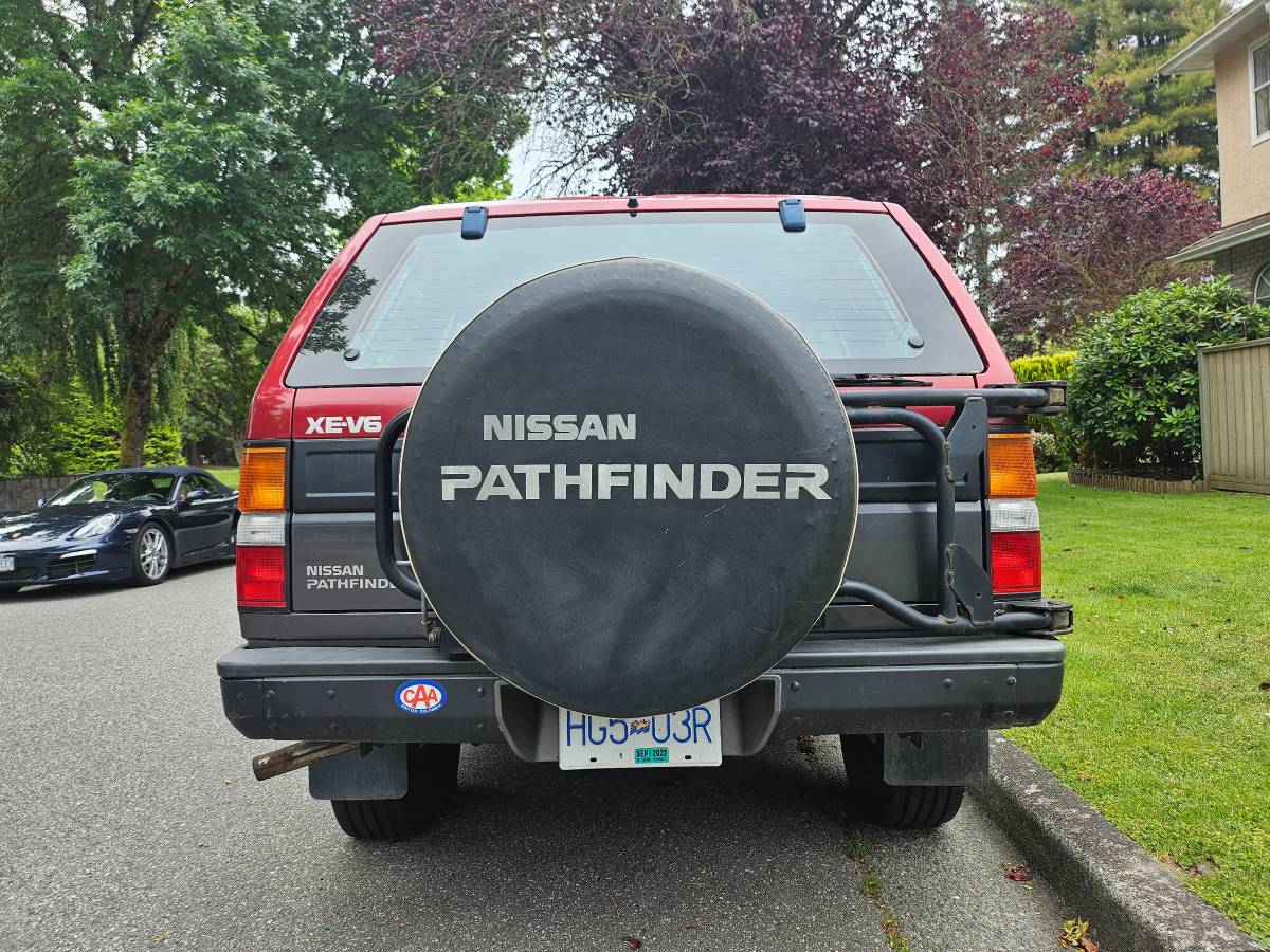 Nissan-pathfinder-1991-red-5