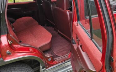 Nissan-pathfinder-1991-red-9