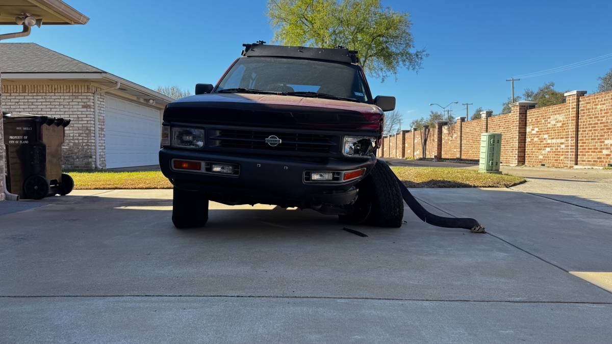 Nissan-pathfinder-1994-red-4