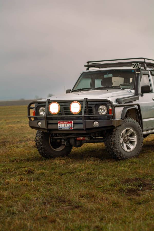 Nissan-patrol-diesel-1994-grey-12