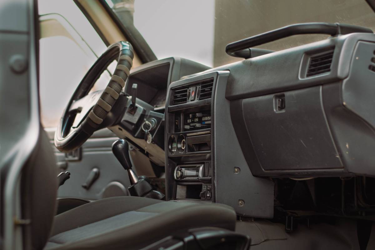 Nissan-patrol-diesel-1994-grey-17