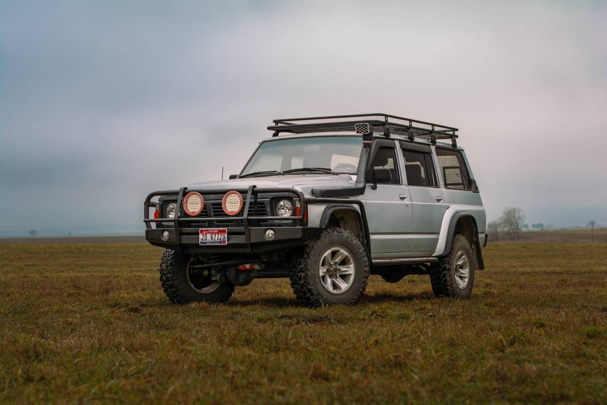 Nissan-patrol-diesel-1994-grey-2