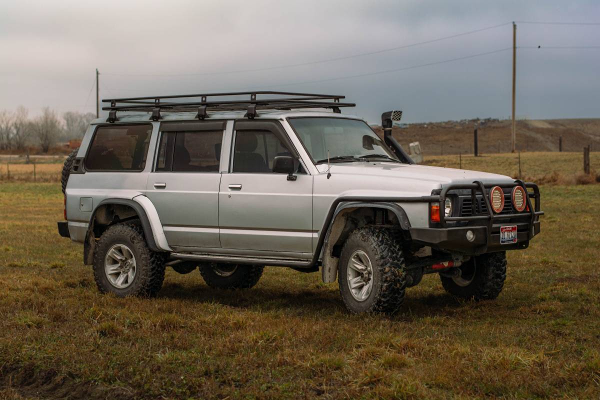Nissan-patrol-diesel-1994-grey-3