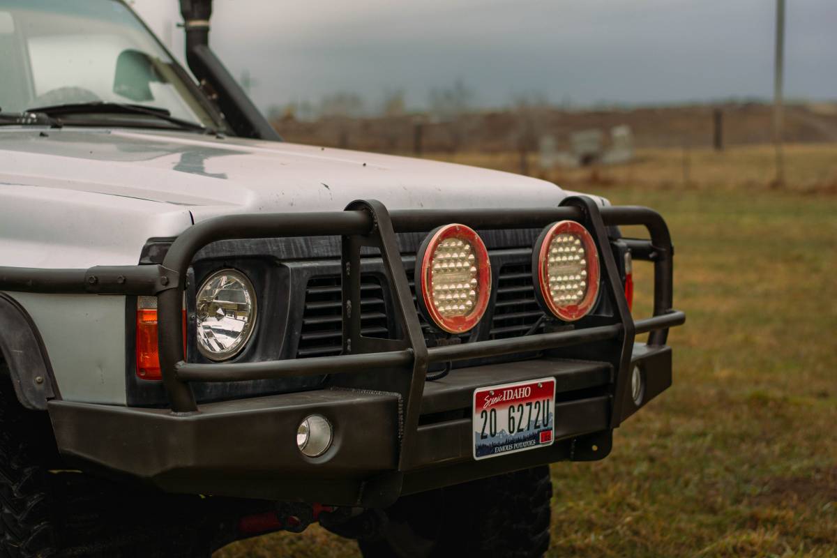 Nissan-patrol-diesel-1994-grey-4