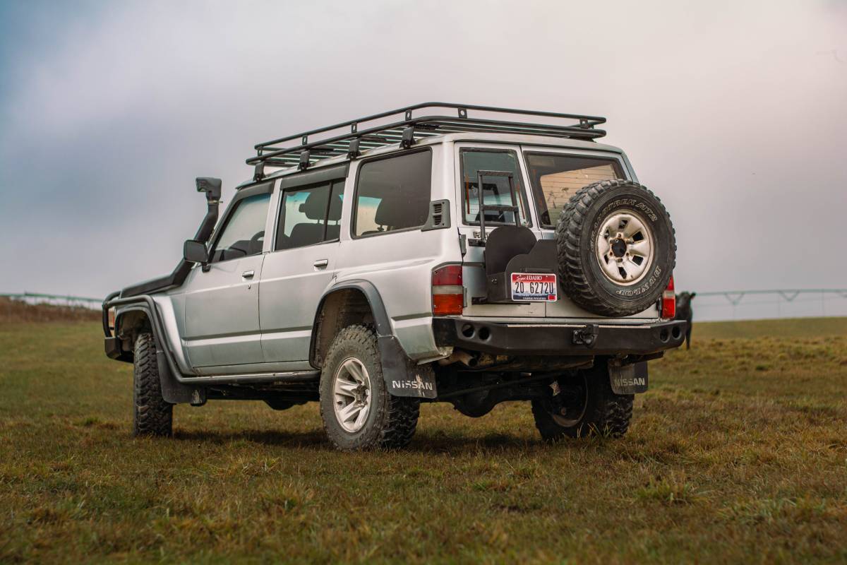 Nissan-patrol-diesel-1994-grey-7