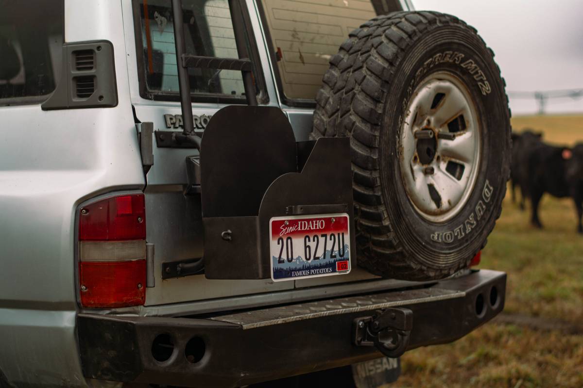 Nissan-patrol-diesel-1994-grey-8