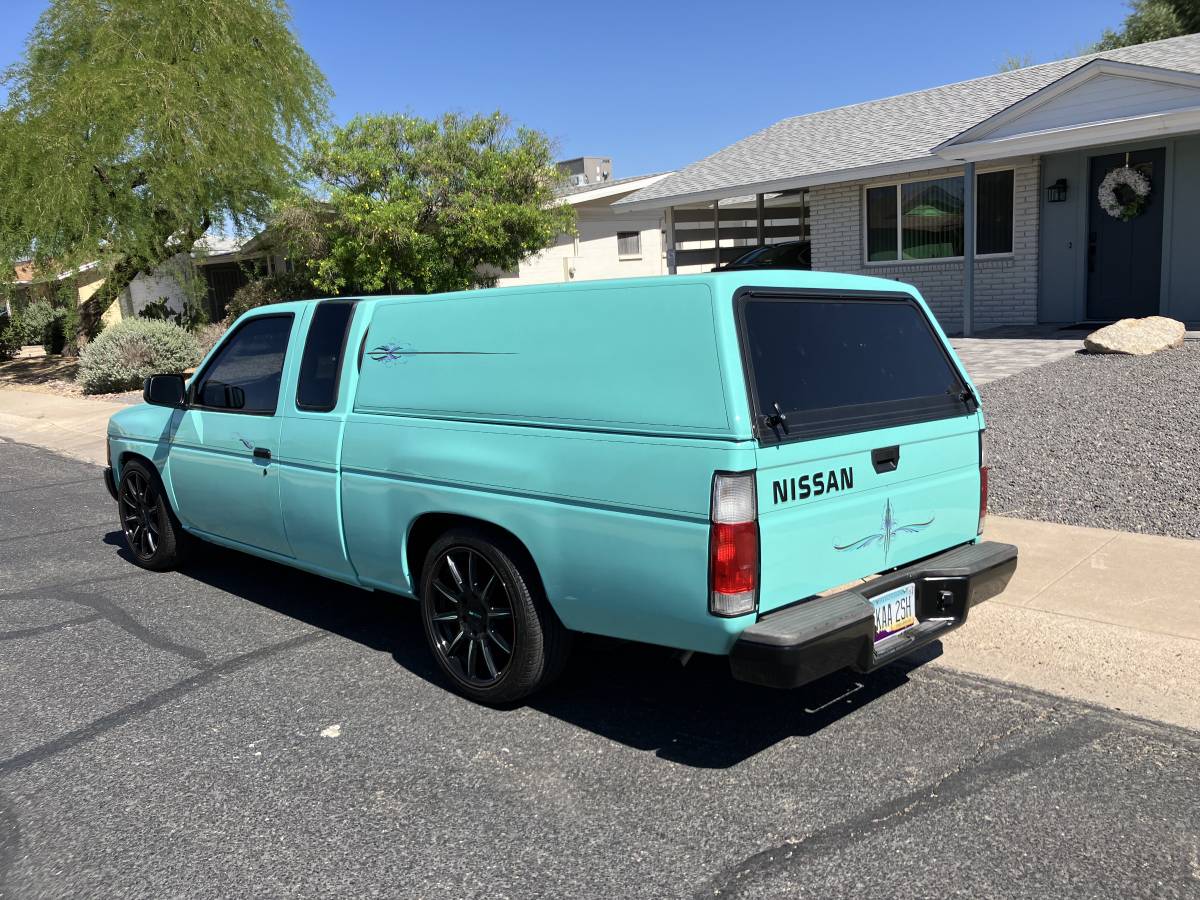 Nissan-pickup-1995-2