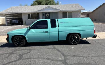 Nissan-pickup-1995