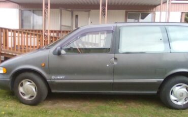 Nissan-quest-gxe-1995-grey-2
