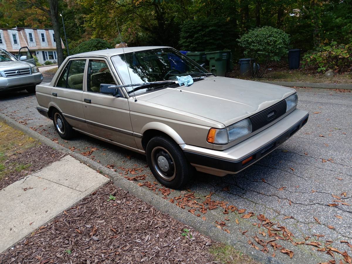 Nissan-sentra-1991-brown-1