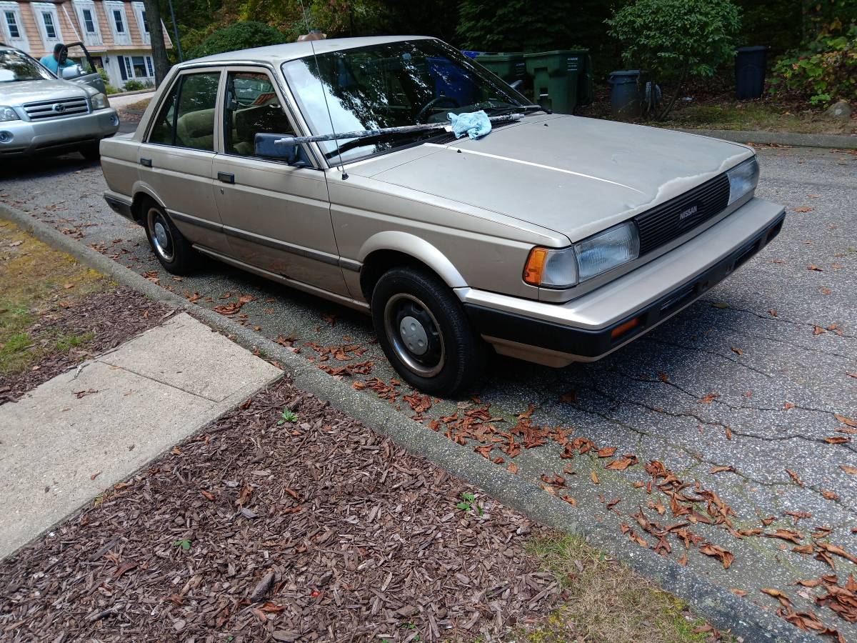 Nissan-sentra-1991-brown-3