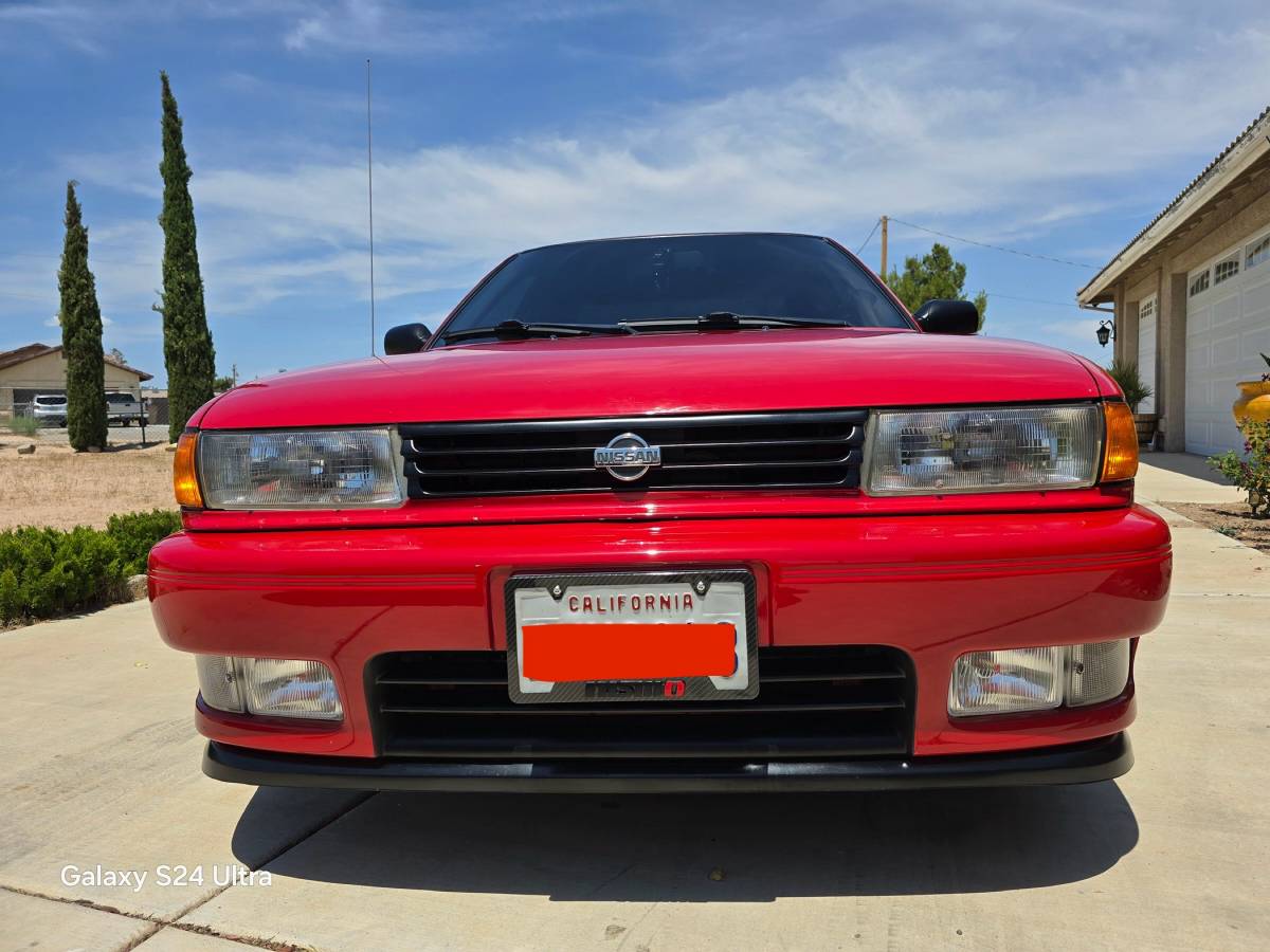 Nissan-sentra-1991-red-11