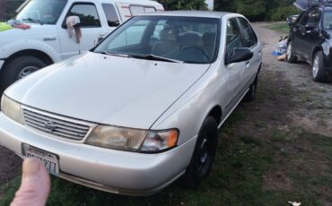 Nissan-sentra-gxe-1996-silver-1