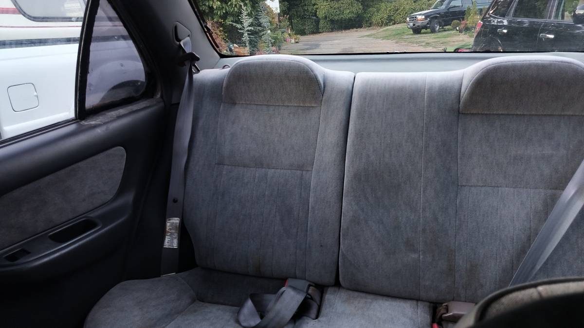 Nissan-sentra-gxe-1996-silver-11
