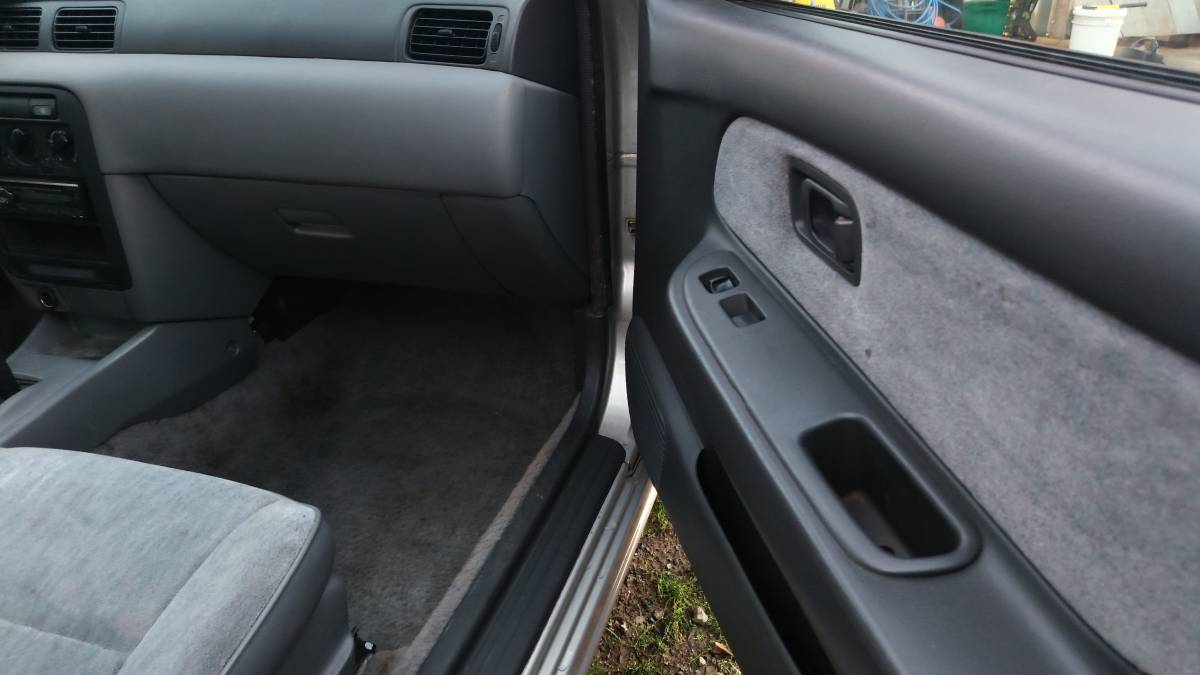 Nissan-sentra-gxe-1996-silver-5
