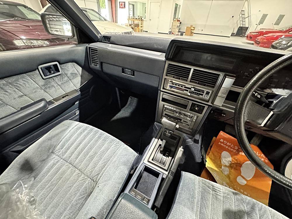 Nissan-skyline-1986-custom-114