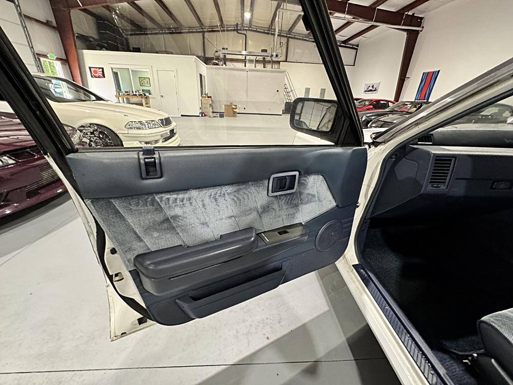 Nissan-skyline-1986-custom-44