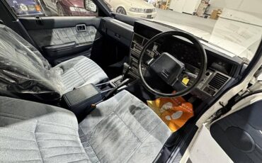 Nissan-skyline-1986-custom-77