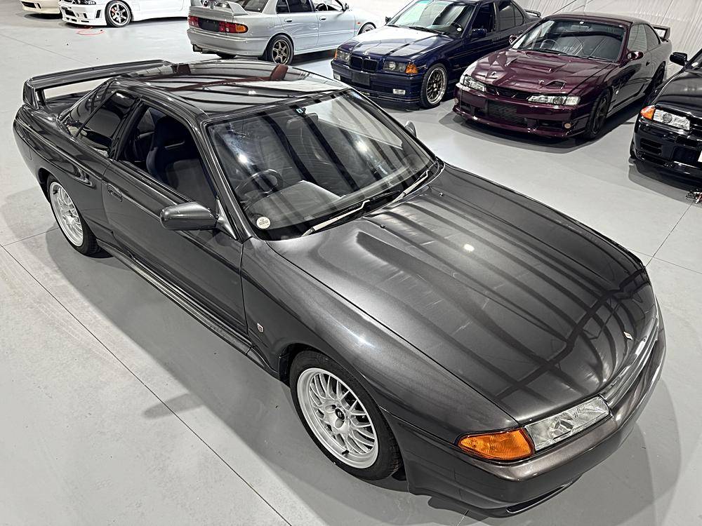Nissan-skyline-1993-custom-10