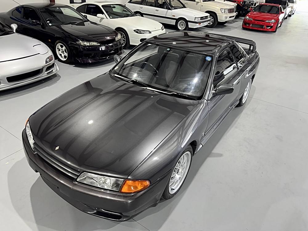 Nissan-skyline-1993-custom-26