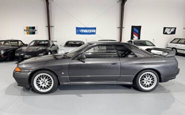 Nissan-skyline-1993-custom-29