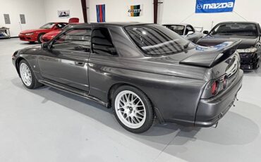 Nissan-skyline-1993-custom-30