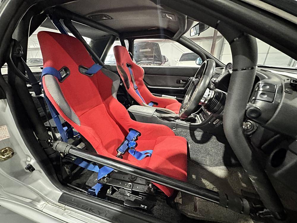 Nissan-skyline-1994-custom-135