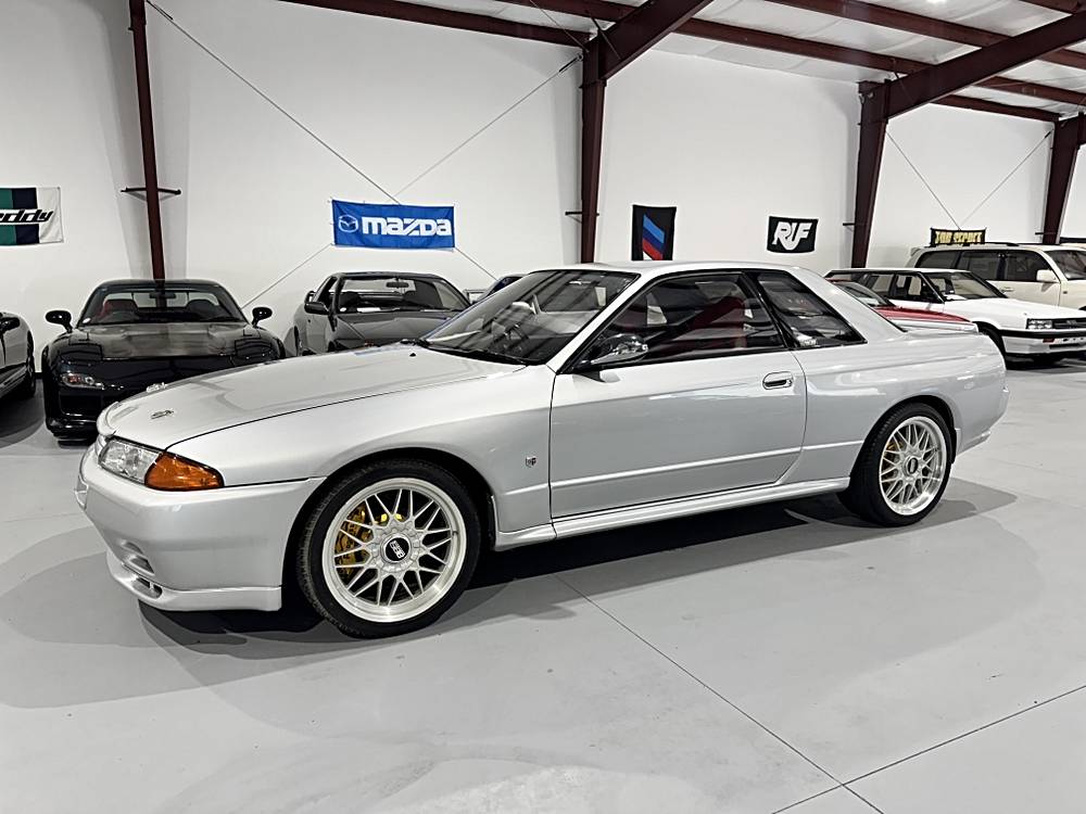 Nissan-skyline-1994-custom-20