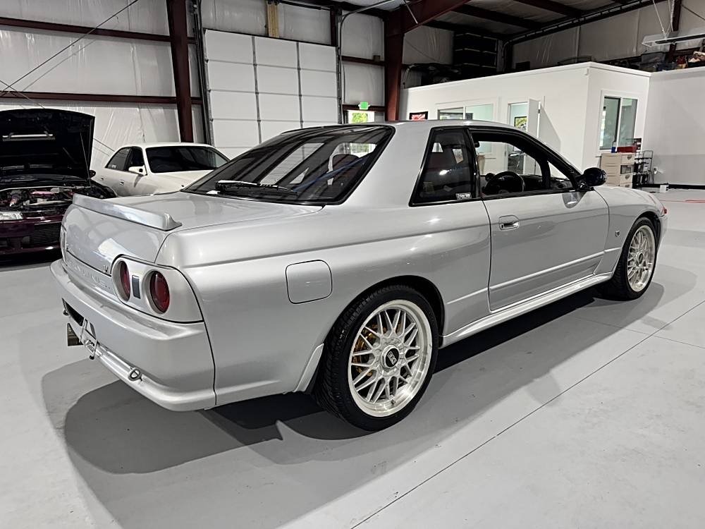 Nissan-skyline-1994-custom-207