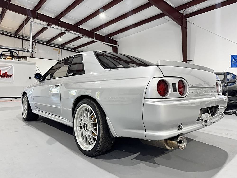 Nissan-skyline-1994-custom-216